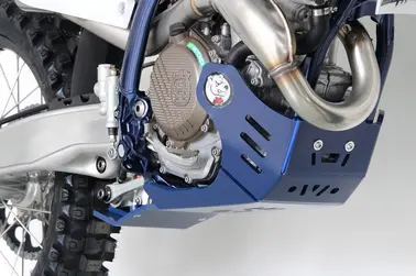 Screenshot 2024-11-04 at 10-37-49 Sabot Husqvarna FC250 _ FC350 _ FX350 - 2023 - avec protection de biellette - Bleu.webp